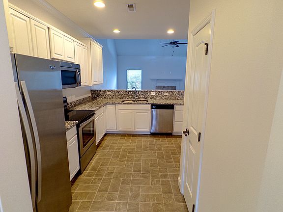 5th image of 1110 Scatter Way