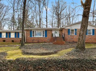 320 Green Gorge Rd, Signal Mountain, TN 37377