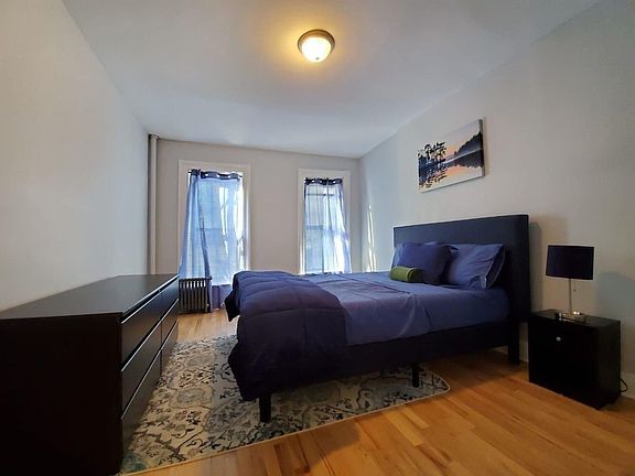 2nd image of 434 W 38th St #4C