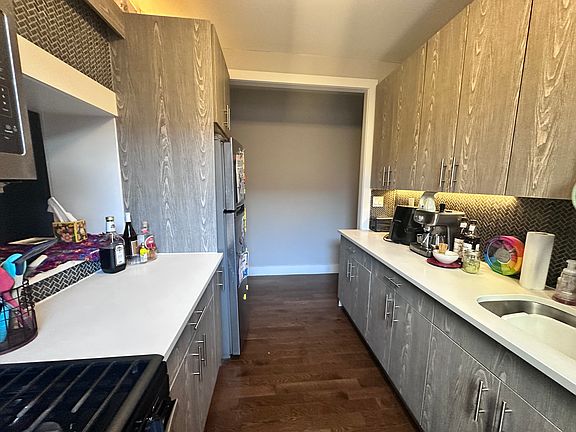 5th image of 92 Wadsworth Ave #5A
