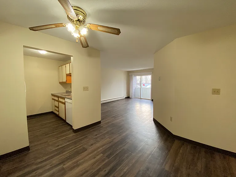 Sunset Ridge Apartments — Photo 45