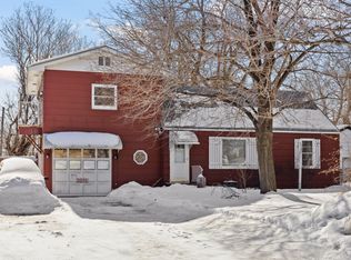 2070 Oakwood Dr, Mounds View, MN 55112