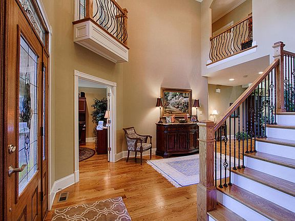 3rd image of 1266 Arborbrooke Dr