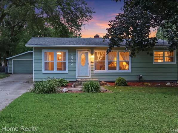 2042 Orland, Wixom, MI 48393