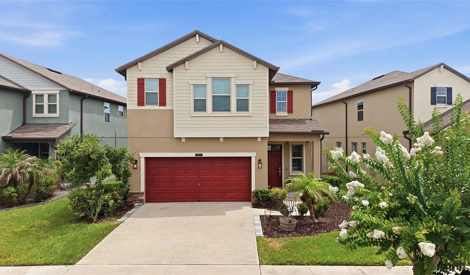 4 bed, 2.5 bath, 2334 sqft, $3,000 — Photo 1