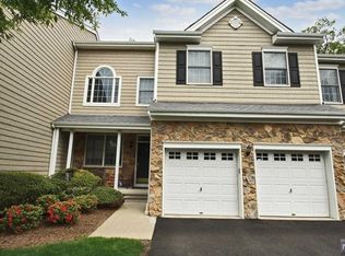 32 Pine Lake Ter, River Vale, NJ 07675