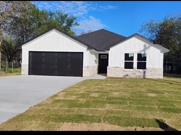 415 SE 5th Ave SE, Mineral Wells, TX 76067