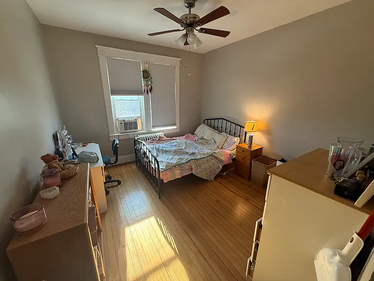 1349 W 41st St #1 — Photo 12