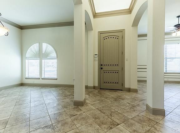 4th image of 7909 Mimosa Dr
