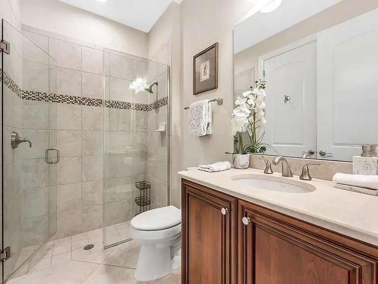7810 Martino Cir — Photo 21