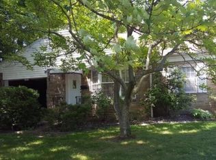 1404 Argonne Rd, South Euclid, OH 44121