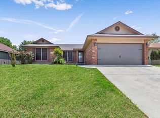 2053 Bentwood Dr, New Braunfels, TX 78130