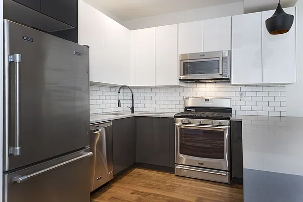 Rented by Bold New York | media 20