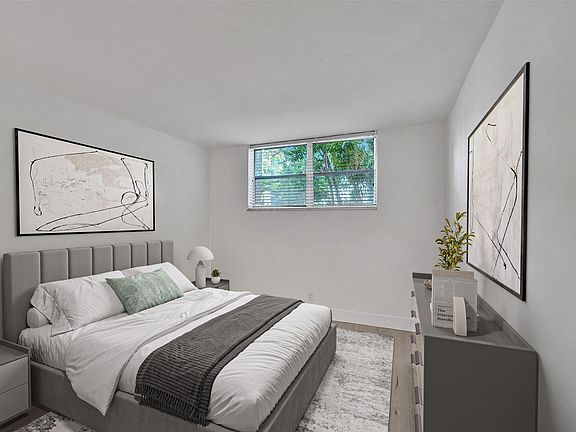 4th image of 5300 NE 24th Terrace #117C