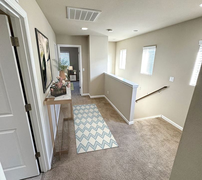 1st image of 3365 Nova St NE