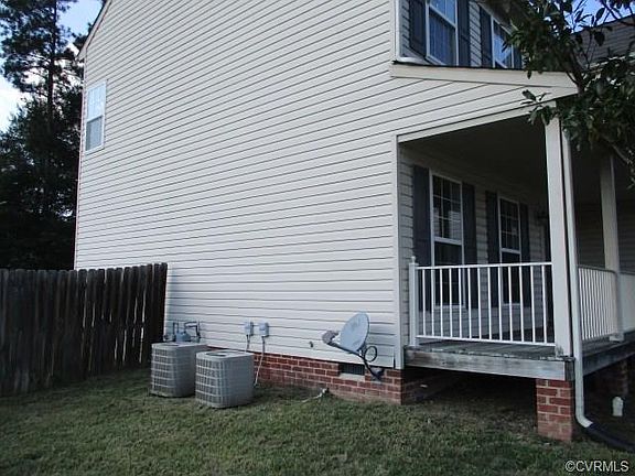 3rd image of 7905 Point Hollow Dr