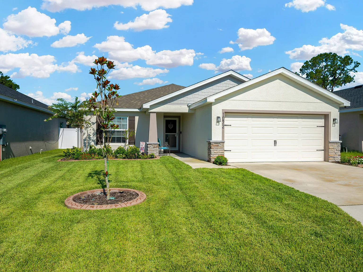 4 bed, 1597 sqft, $2,395 — Photo 2