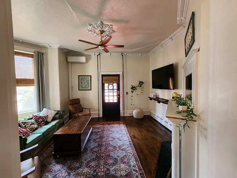 Grate room/living room