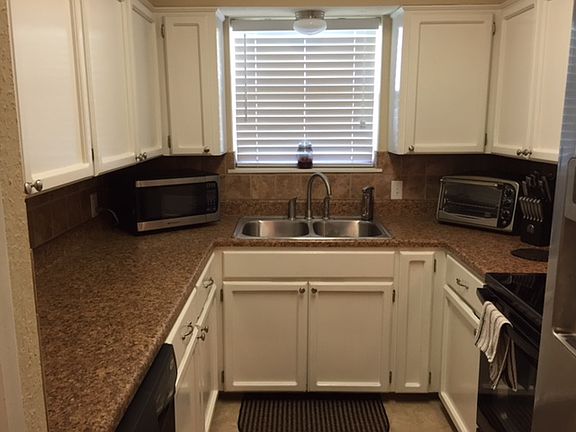 5th image of 2417 Boca Chica Dr