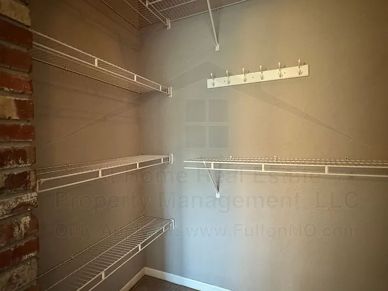 808 Center St #201 — Photo 10