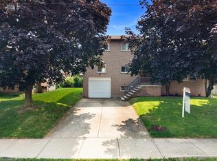 345 Berkindale Dr, Hamilton, ON L8E3R8