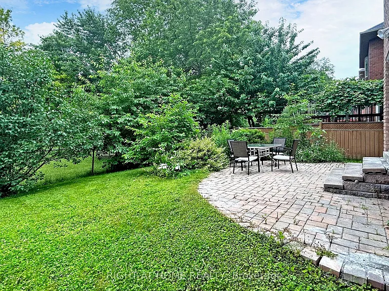 64 Larratt Ln — Photo 14
