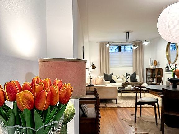 2nd image of 434 E 58th St APT 1A