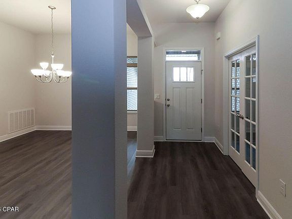 3rd image of 9837 Summer Creek Dr