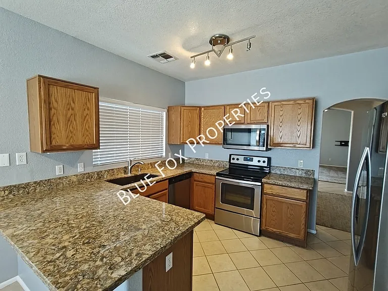 7485 W Briner Dr — Photo 2