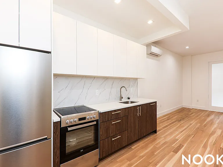 263 Stockholm St #2B — Photo 9