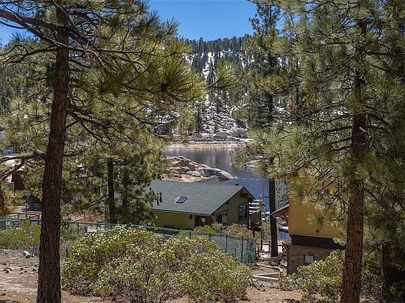 4th image of 39025 Bayview Ln