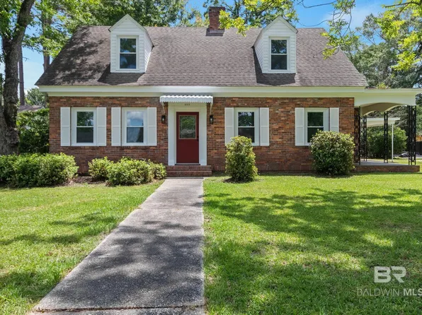 900 Lovelace Ave, Brewton, AL 36426
