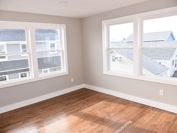 4th image of 140B Williamson Ave #B
