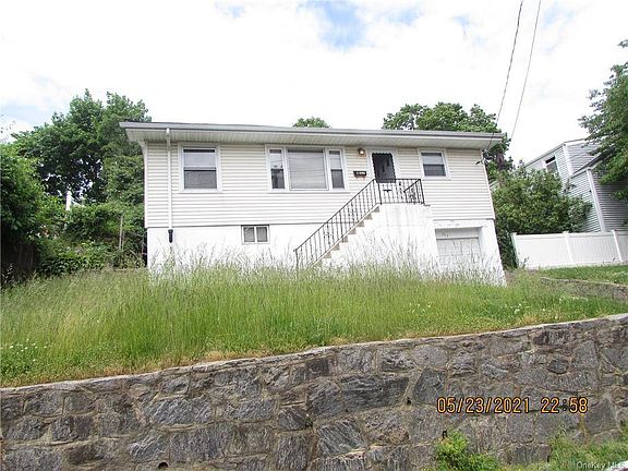 3rd image of 263 Woodland Ave