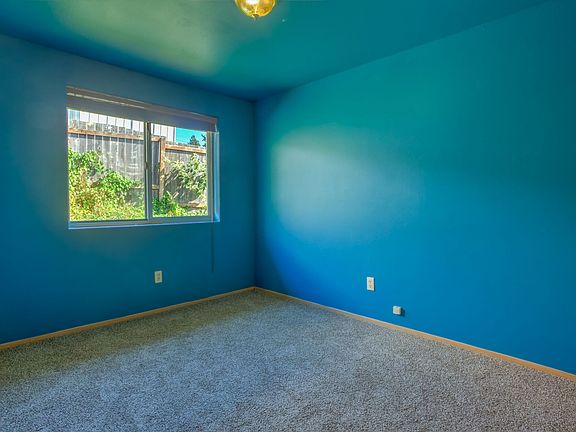 4th image of 13419 22nd Ln S