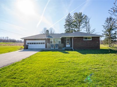 801 N Broad Street Ext, Grove City, PA, 16127