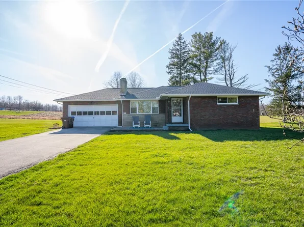 801 N Broad Street Ext, Grove City, PA 16127