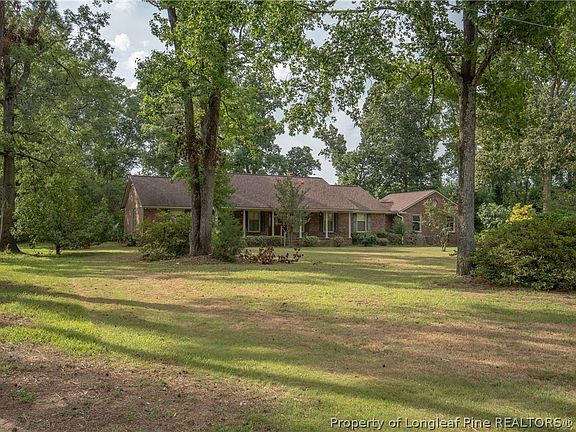 3rd image of 1315 Yaupon Dr