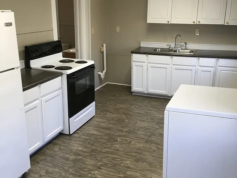 344 Oney Ave — Photo 6