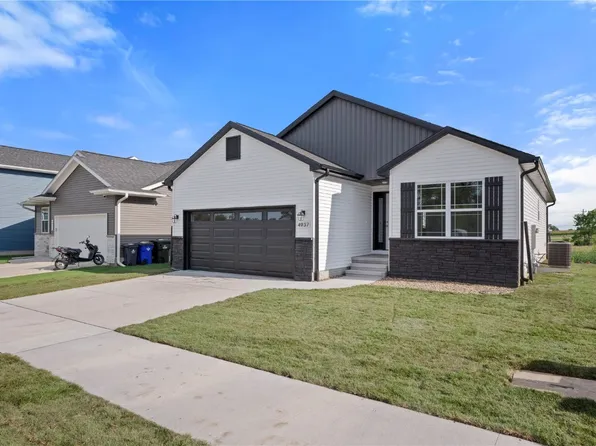 4937 Dostal Ct, Cedar Rapids, IA 52404