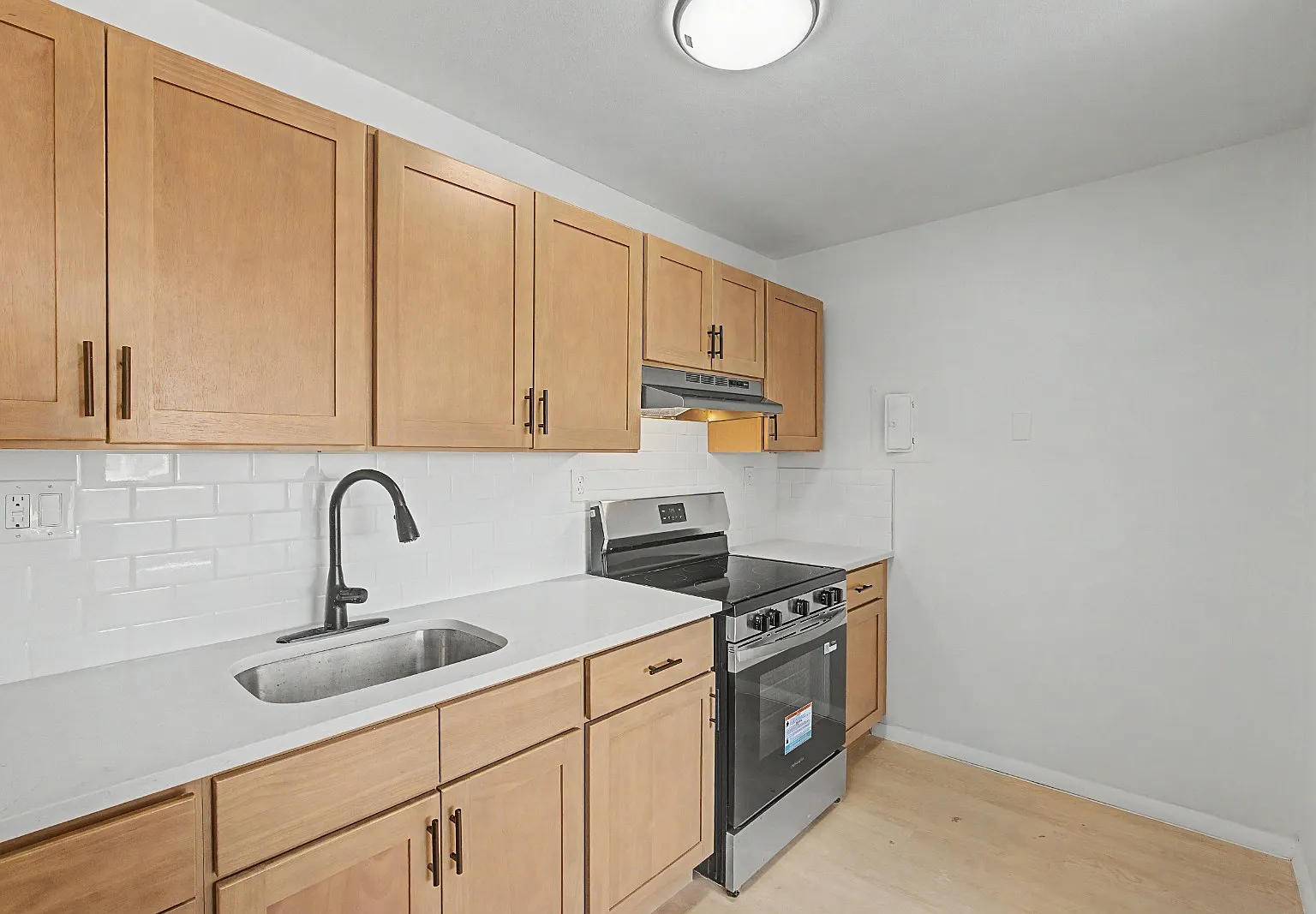 2 bed, $2,095 — Photo 4