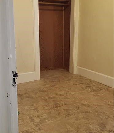 4th image of 956 Vanderbilt Ave