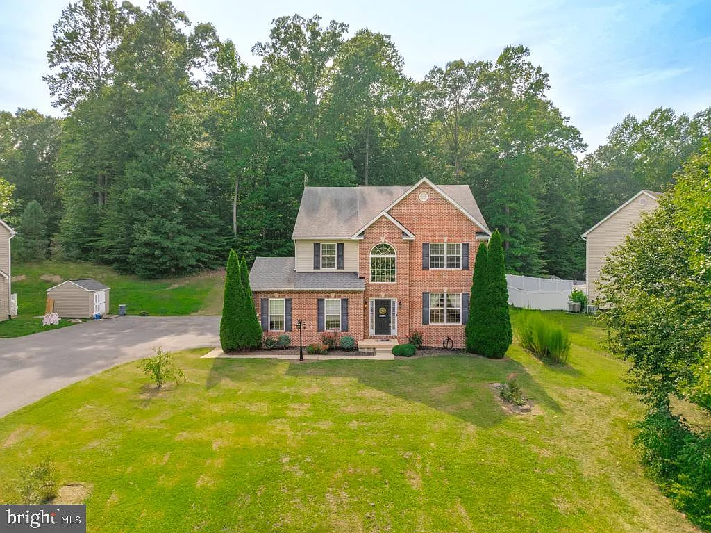 24165 Wheatherby Dr photo 1