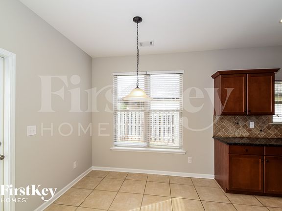 4th image of 1017 Little Sorrel Dr