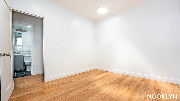 Rented by Nooklyn NYC LLC | media 8
