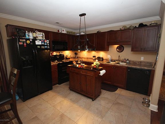 4th image of 8664 Greenbrook Pkwy