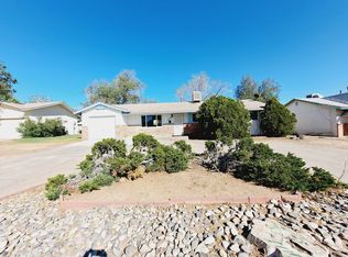 1212 Glorieta St NE, Albuquerque, NM 87112