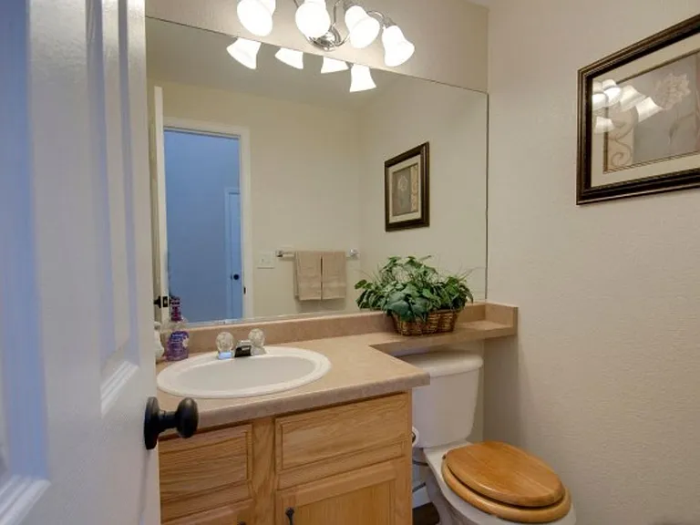 521 Kim Dr — Photo 16