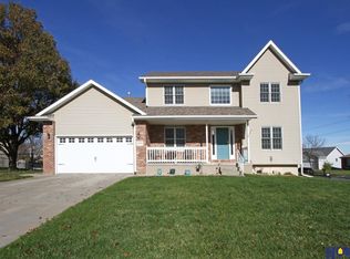 8058 Hanna Pointe Pl, Lincoln, NE 68516