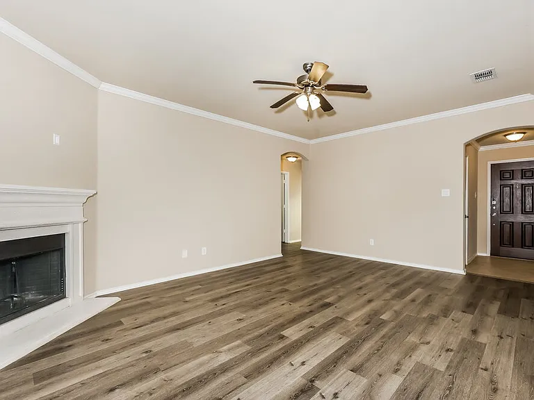 517 Pawnee St — Photo 3